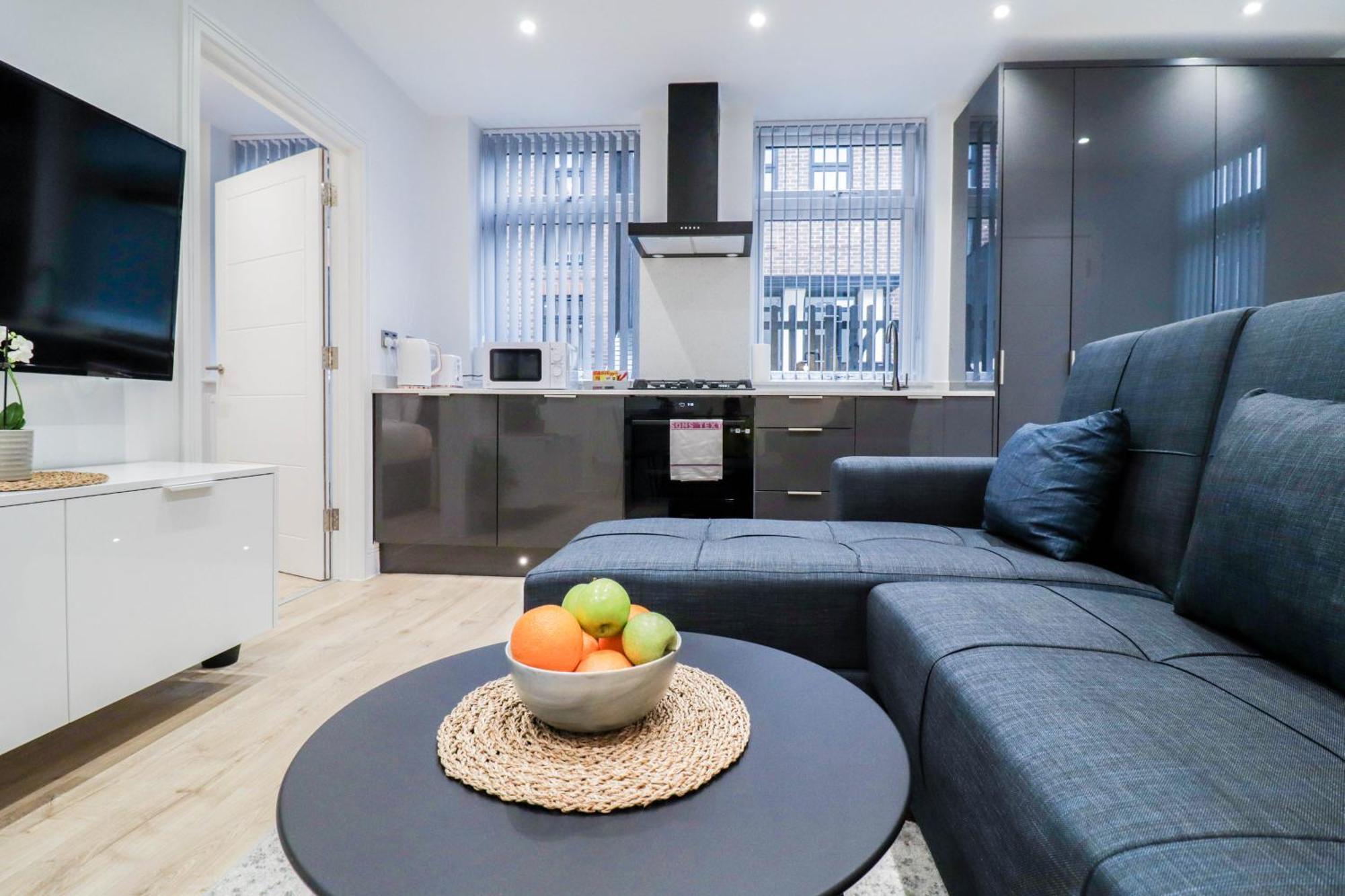 Modern 1-Bed Apartment In Buckinghamshire With Free Wifi, Parking & Garden High Wycombe Exterior photo