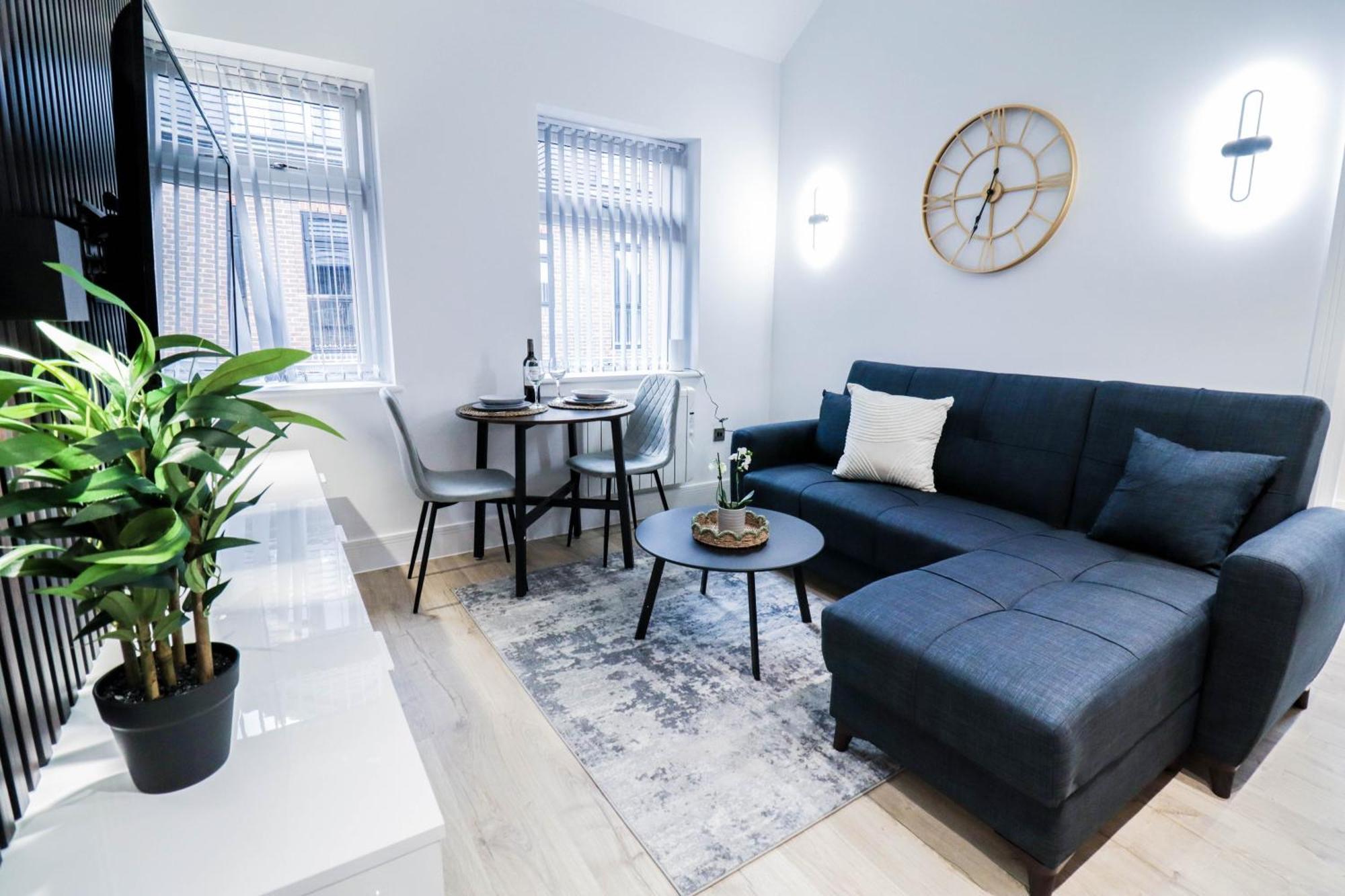 Modern 1-Bed Apartment In Buckinghamshire With Free Wifi, Parking & Garden High Wycombe Exterior photo
