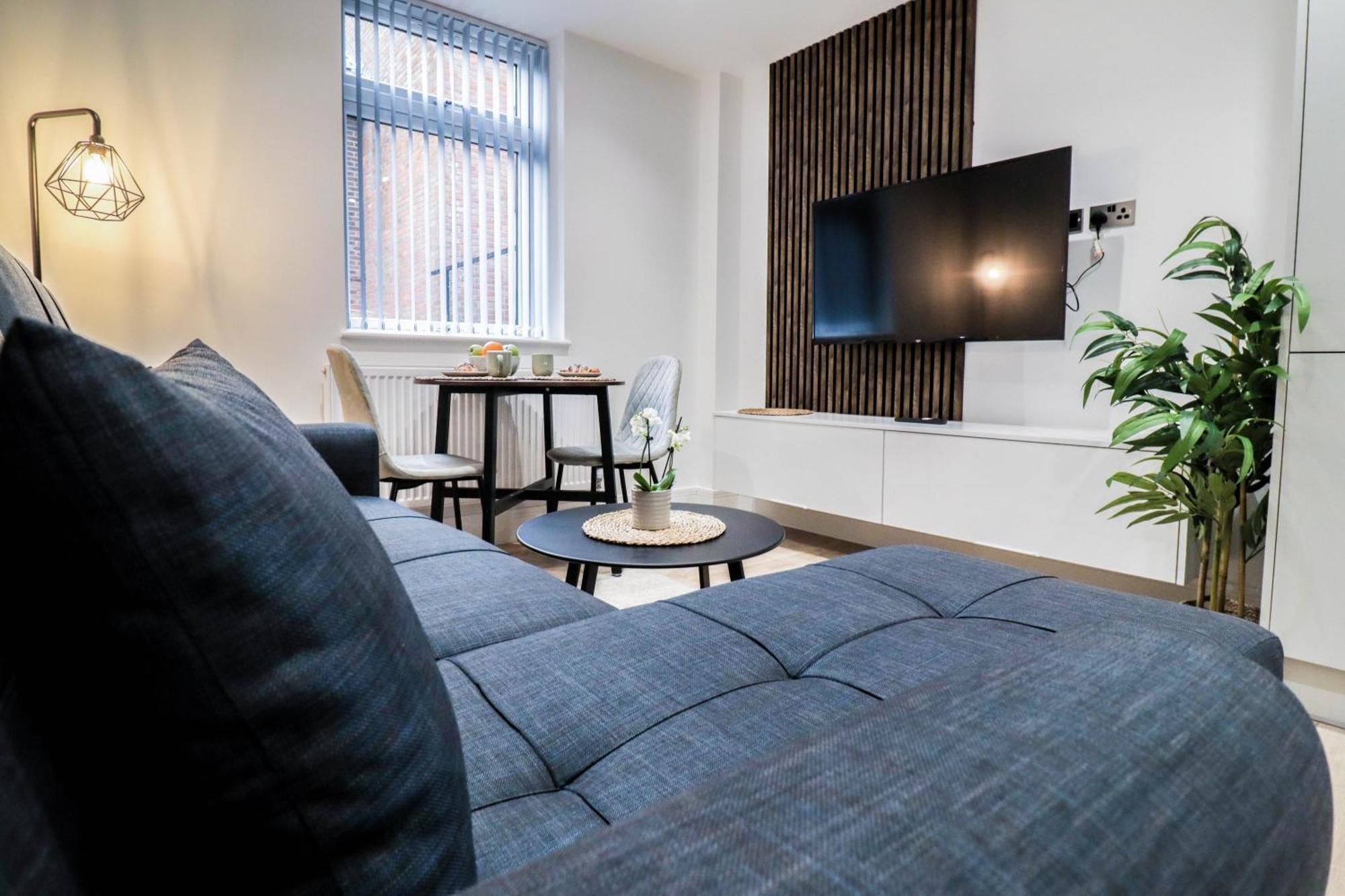 Modern 1-Bed Apartment In Buckinghamshire With Free Wifi, Parking & Garden High Wycombe Exterior photo